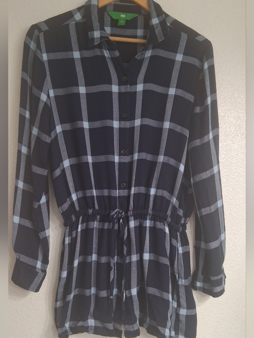 dip Navy and Light Blue Plaid Button-Front Drawstring Tunic Shirt. Size L